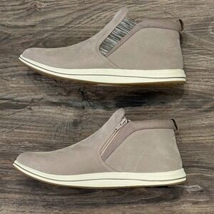 Clarks Ankle‎ Boots Comfort Casual Slip On Zipper Taupe Women's Size 11